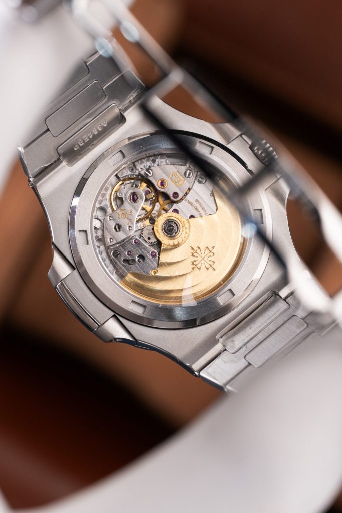 Đồng Hồ Patek Philippe Rep 11 Nautilus 5711 Mặt Xanh Blue Tinh Chỉnh Nhà Máy BBF 40mm