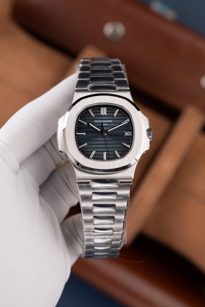 Đồng Hồ Patek Philippe Rep 11 Nautilus 5711 Mặt Xanh Blue Tinh Chỉnh Nhà Máy BBF 40mm
