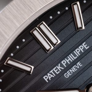 Đồng Hồ Patek Philippe Rep 11 Nautilus 5711 Mặt Xanh Blue Tinh Chỉnh Nhà Máy BBF 40mm