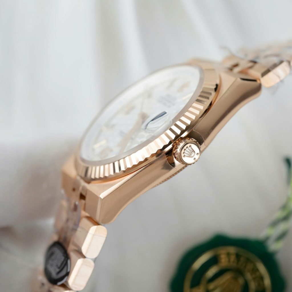 Đồng Hồ Rolex Rep 11 Land-Dweller 127235 Mặt Trắng Họa Tiết Tổ Ong Xưởng Clean 36mm (2)