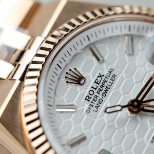 Đồng Hồ Rolex Rep 11 Land-Dweller 127235 Mặt Trắng Họa Tiết Tổ Ong Xưởng Clean 36mm (2)