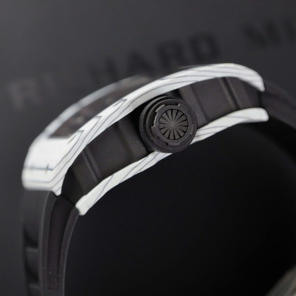 Đồng Hồ Richard Mille RM35-01 Replica 11 Vỏ Carbon NTPT Màu Trắng Nhà Máy ZF 49,9x43mm (2)