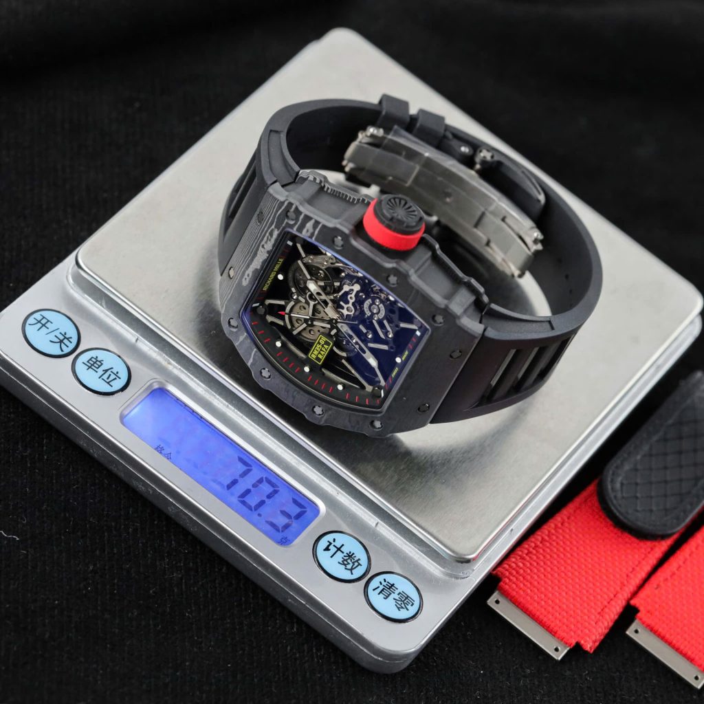 Đồng Hồ Richard Mille RM35-01 Replica Cao Cấp Màu Đen Vỏ Carbon NTPT Xưởng ZF 49,9x43mm (2)