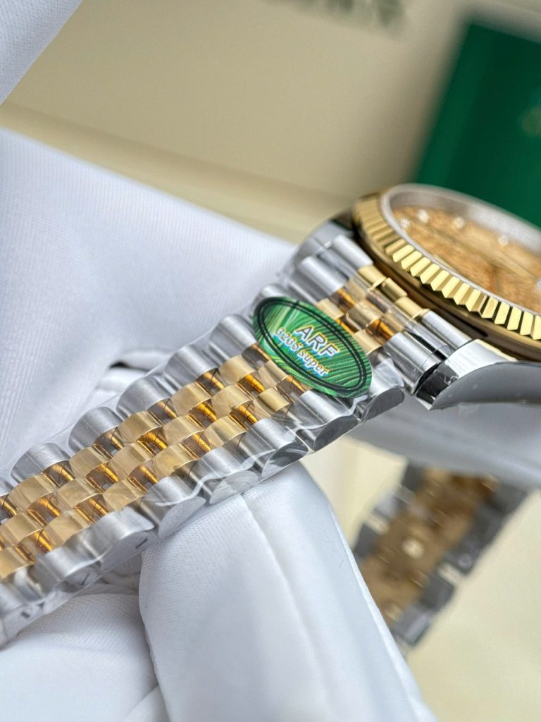 Đồng Hồ Rolex DateJust Replica Cao Cấp Họa Tiết Vi Tính Mặt Vàng Nhà Máy AR 36mm (2)