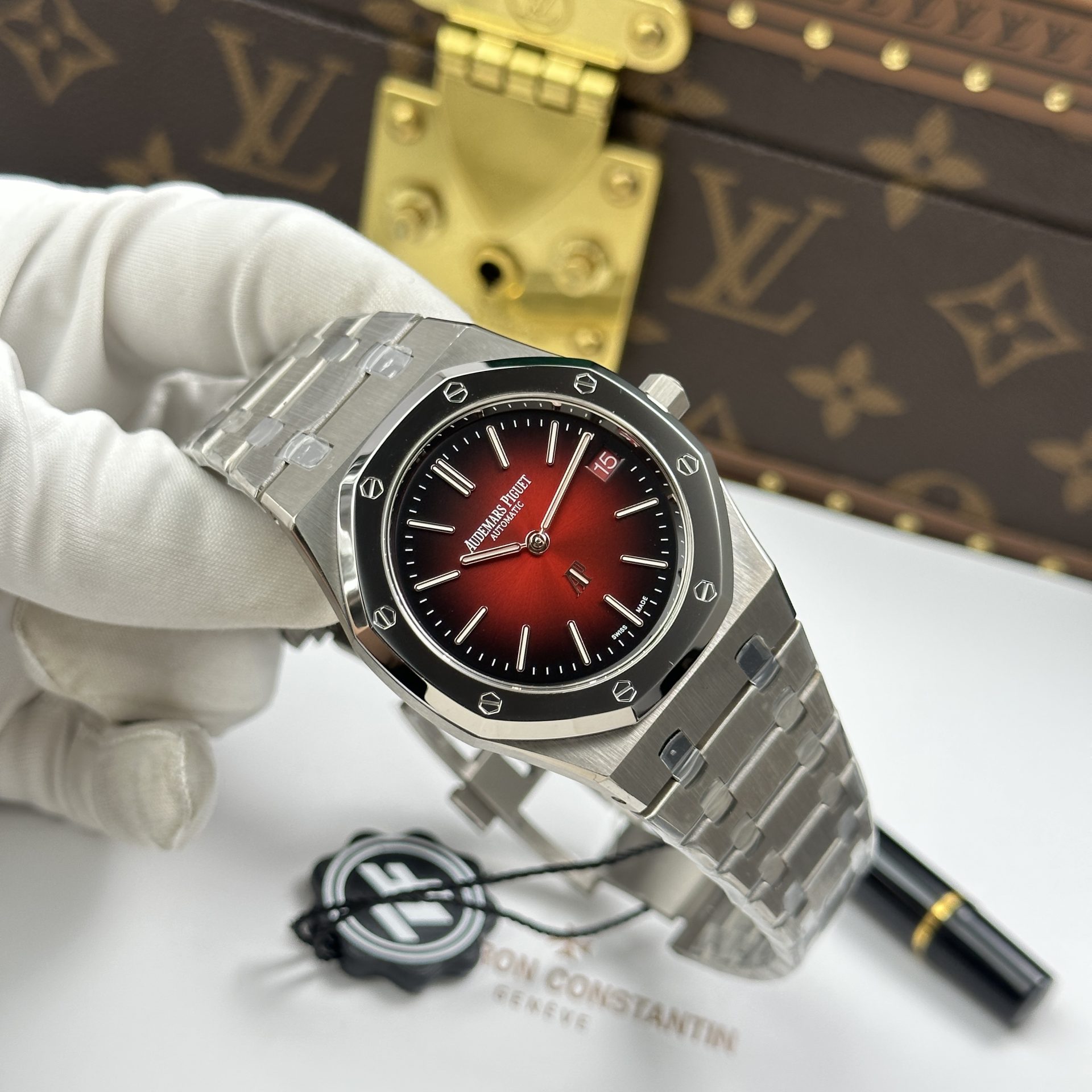 Đồng Hồ Audemars Piguet Chế Tác Royal Oak Extra-thin Jumbo 16202 Mặt Màu Đỏ Đô Nhà Máy ZF 39mm (10) Đồng Hồ Audemars Piguet Chế Tác Royal Oak Extra-thin Jumbo 16202 Mặt Màu Đỏ Đô Nhà Máy ZF 39mm (2)