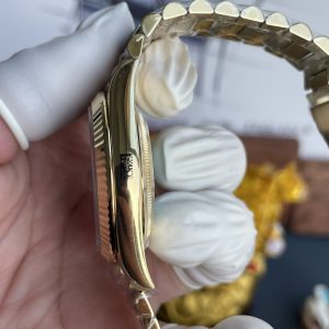 Đồng Hồ Nam Rolex Day-Date Replica 11 Mặt Xanh Lá Cây Trọng Lượng 210 Gram Xưởng RC 40mm (2)