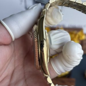 Đồng Hồ Rolex Day-Date Chế Tác Mặt Vàng Champgne Trọng Lượng 210 Gram Xưởng RC 40mm (2)