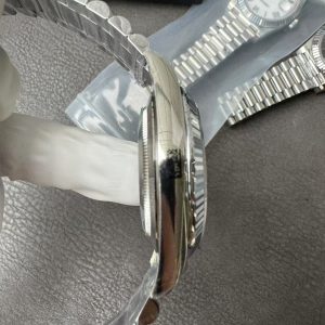 Đồng Hồ Rolex Day-Date Rep 11 Mặt Trắng Cọc Số La Mã Bộ Máy Calibre 3255 Xưởng RC 40mm (4)