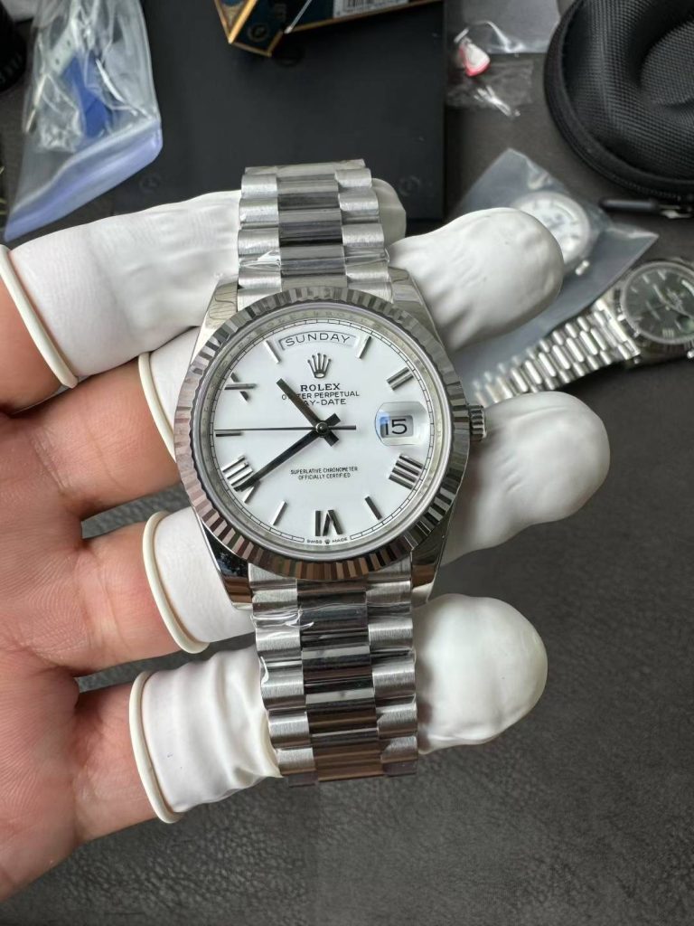 Đồng Hồ Rolex Day-Date Rep 11 Mặt Trắng Cọc Số La Mã Bộ Máy Calibre 3255 Xưởng RC 40mm (4)