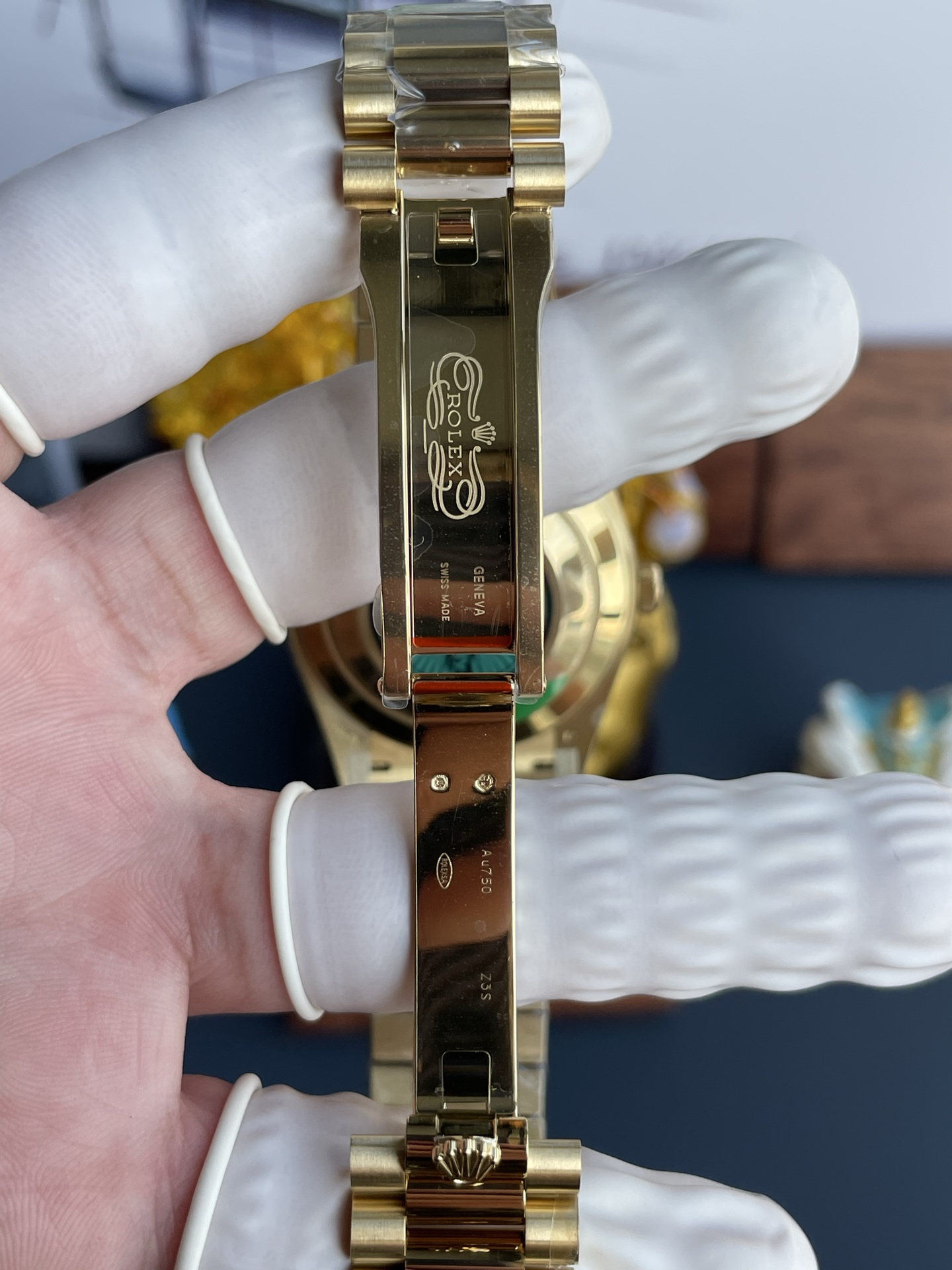 Đồng Hồ Rolex Day-Date Rep 11 Mặt Xanh Lá Khói Trọng Lượng 210 Gram Xưởng RC 40mm (8) Đồng Hồ Rolex Day-Date Rep 11 Mặt Xanh Lá Khói Trọng Lượng 210 Gram Xưởng RC 40mm (2)