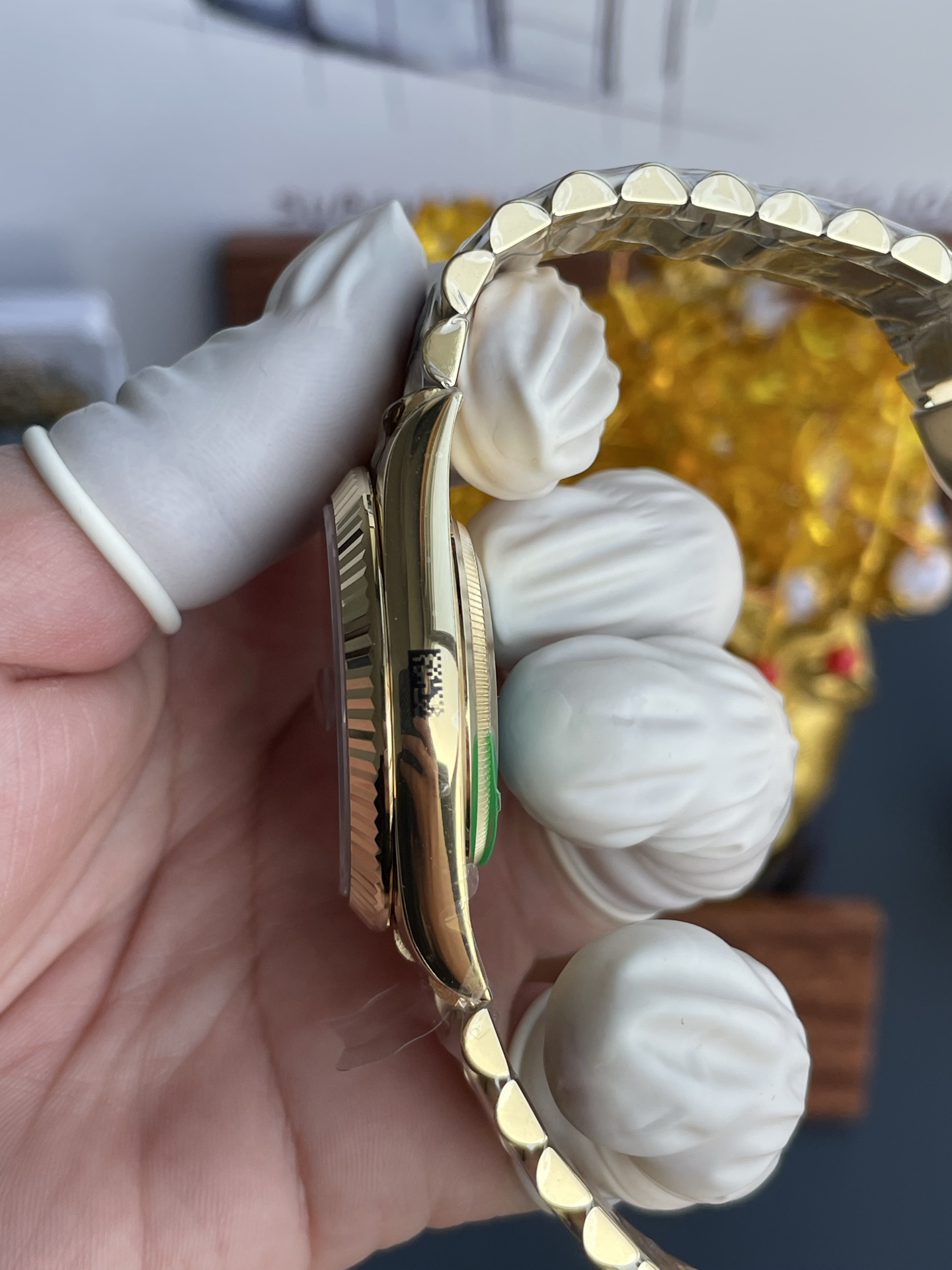 Đồng Hồ Rolex Day-Date Rep Cao Cấp Mặt Đen Trọng Lượng 210 Gram Xưởng RC 40mm (9) Đồng Hồ Rolex Day-Date Rep Cao Cấp Mặt Đen Trọng Lượng 210 Gram Xưởng RC 40mm (2)